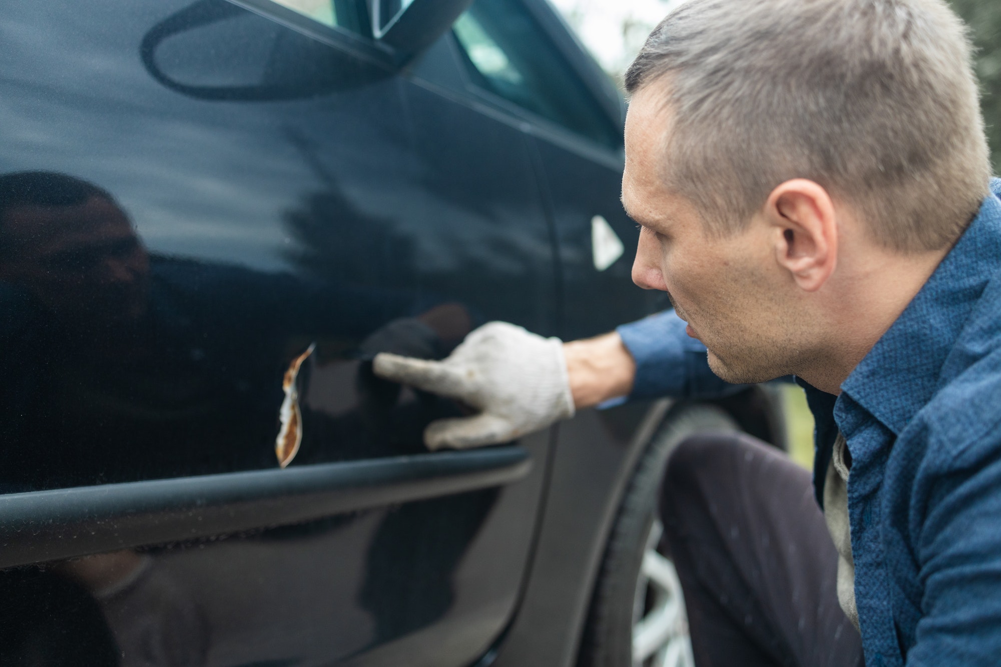 Pros y contras de utilizar pintura metálica en coches